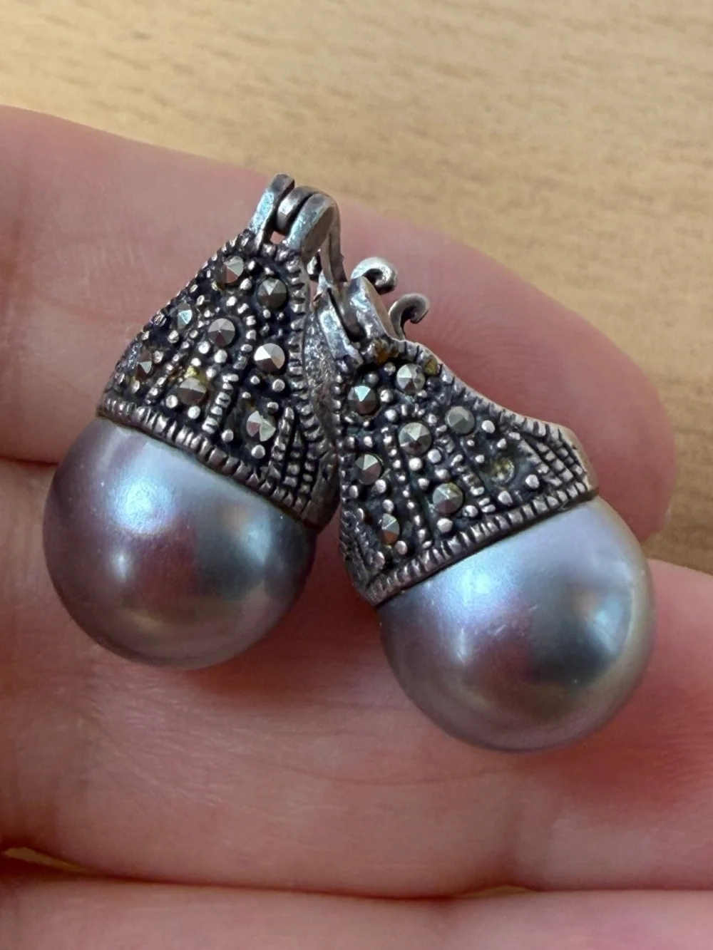 VINTAGE GRAY FAUX PEARLS & MARCASITE DANGLE DROP EARRINGS 925 STERLING SILVER